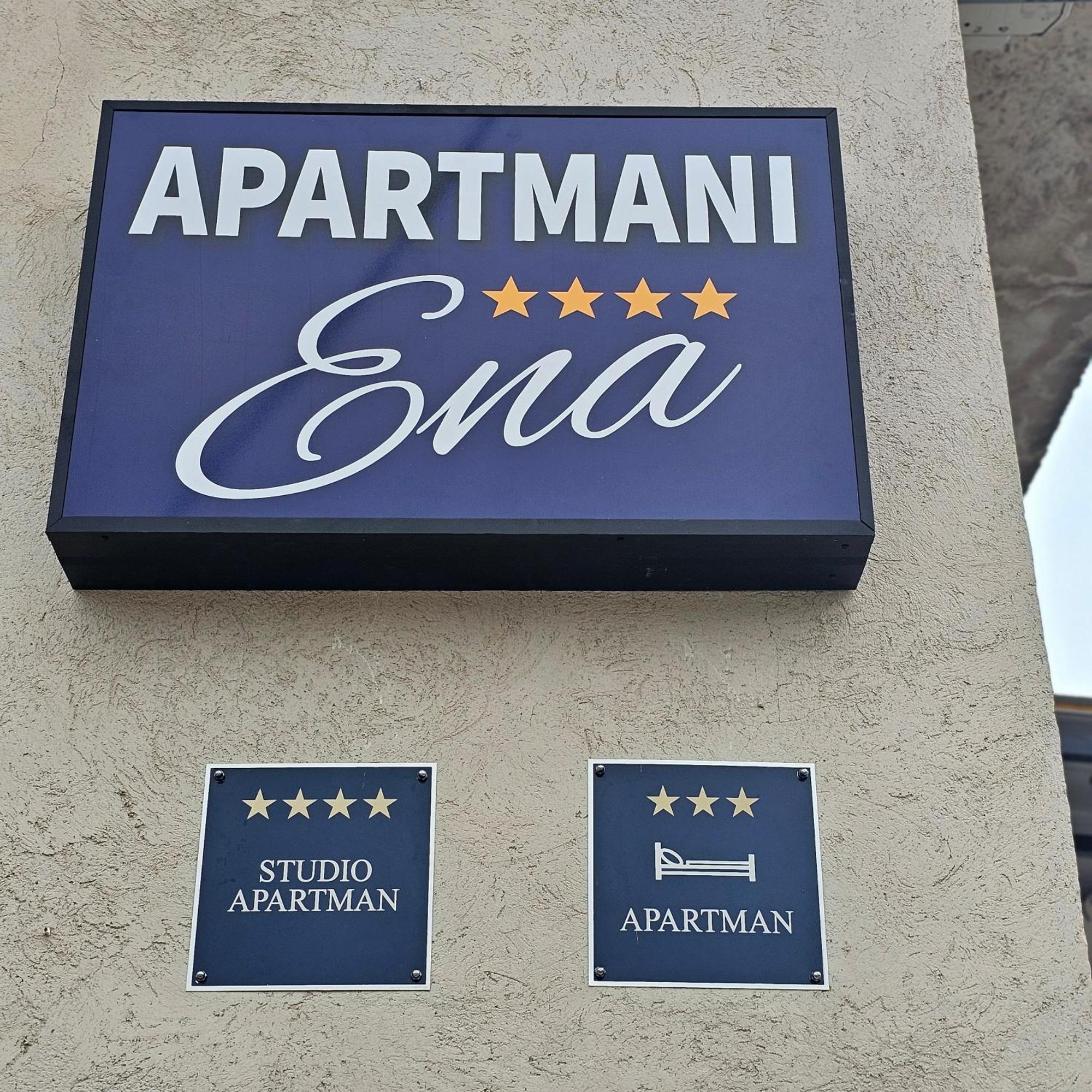 Ena1 & Ena2 -Big Free Parking كارلوفاتش المظهر الخارجي الصورة